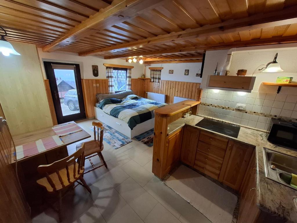 Kuchyň nebo kuchyňský kout v ubytování Apartma Maya