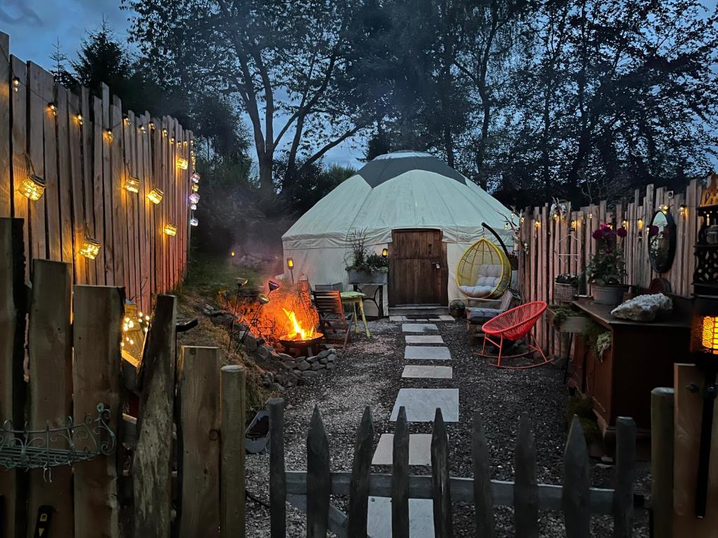 Zahrada ubytování Magical Quirky Romantic Yurt in Balquhidder