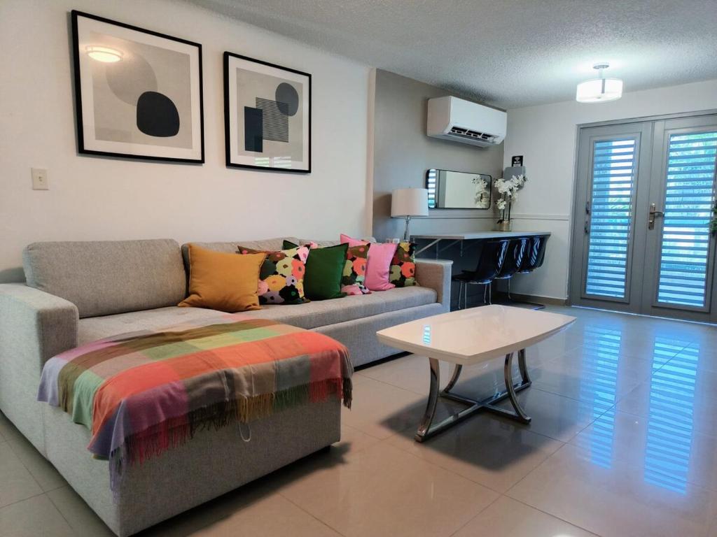 Posezení v ubytování Aquaville Dorado Moderna Villa 5