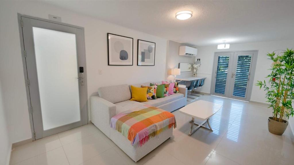 Posezení v ubytování Aquaville Dorado Moderna Villa 5