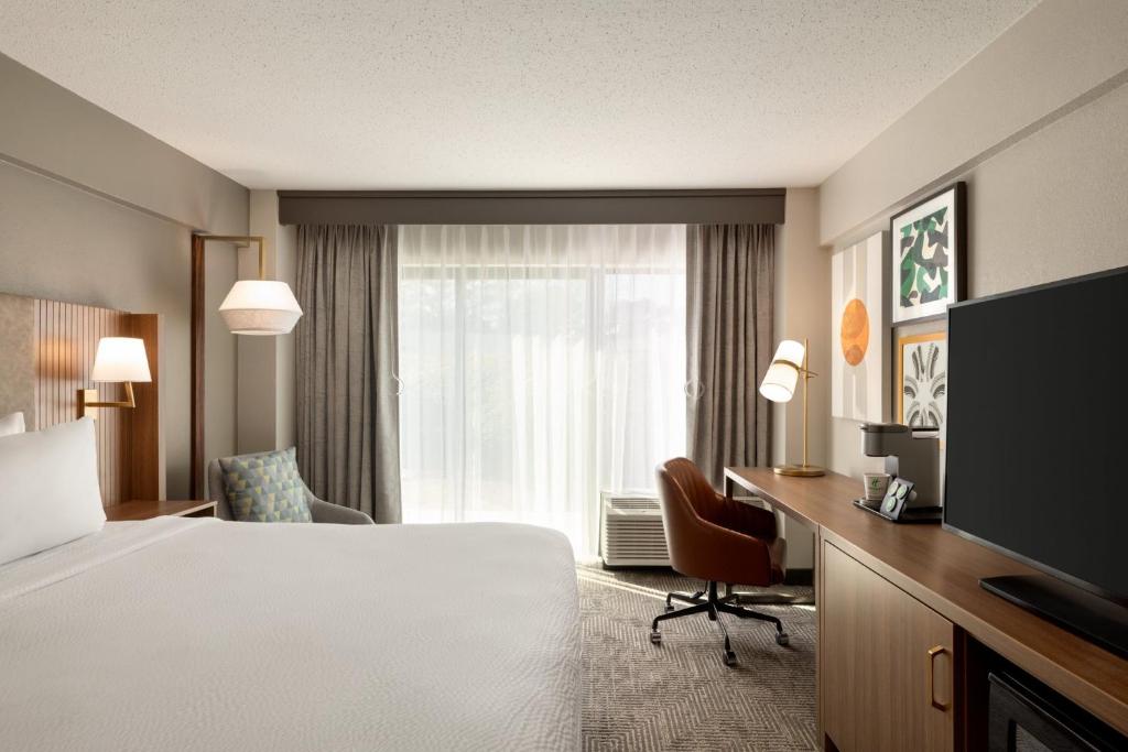 Holiday Inn Virginia Beach - Norfolk, an IHG Hotel - 