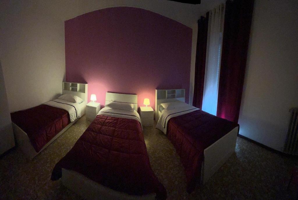 Postel nebo postele na pokoji v ubytování Aeroporto room