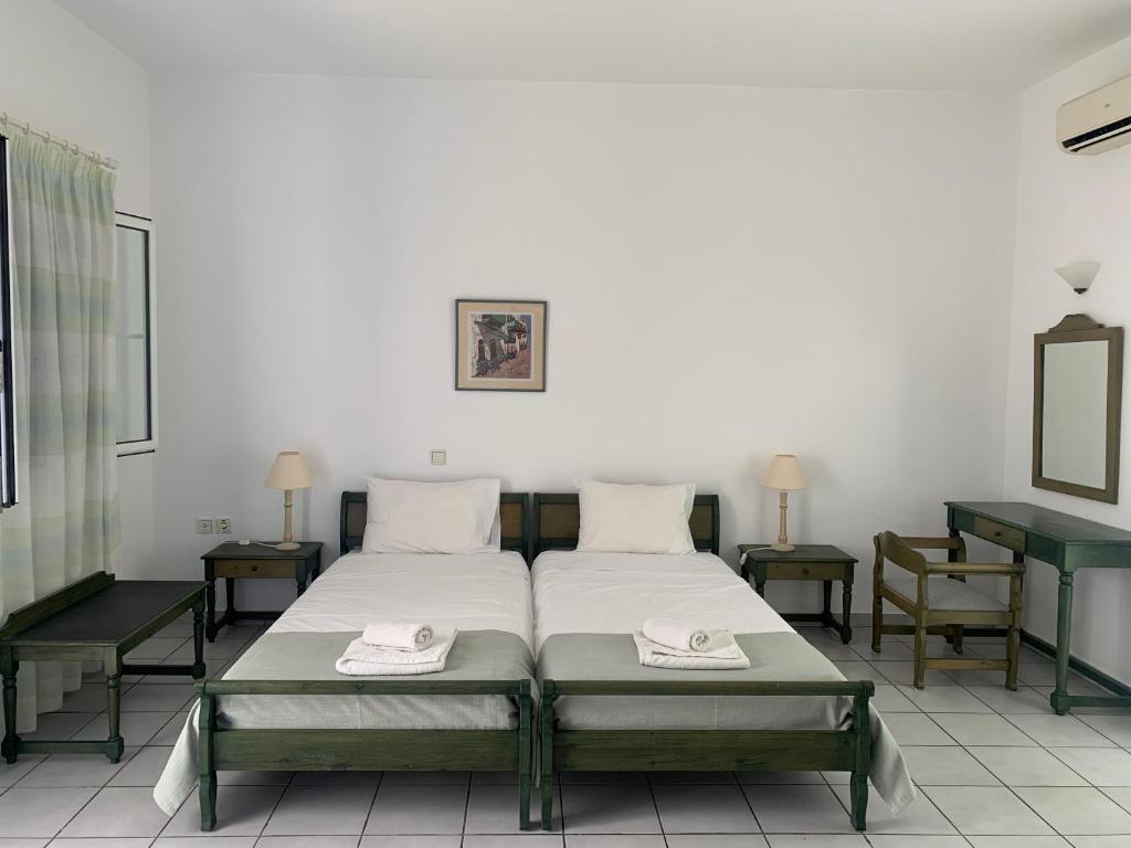 Astra Hotel Apartments - 7