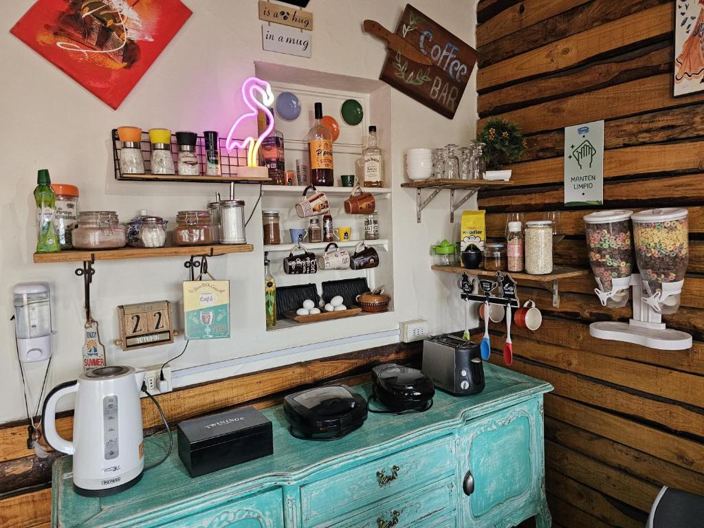 Kuchyň nebo kuchyňský kout v ubytování Hostal Sol y Luna