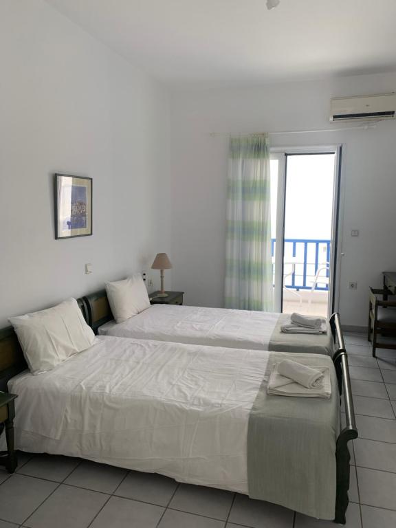 Astra Hotel Apartments - 11