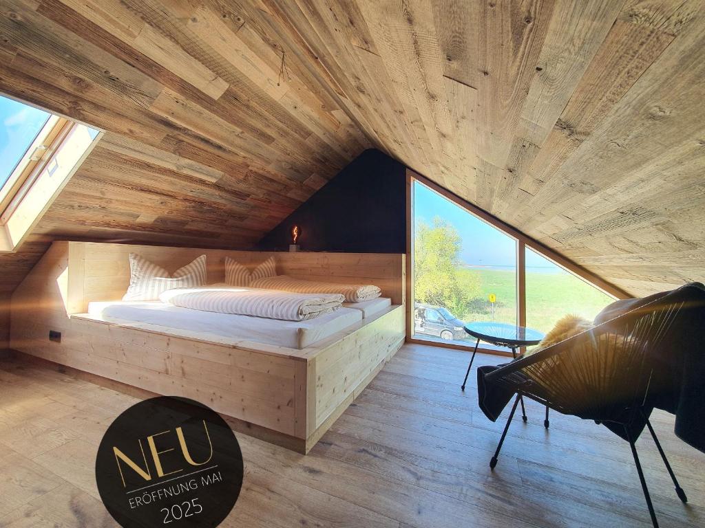 WerderChalet -- MEER IN SICHT -- Meerblick I Strand 150m I Sauna I eKamin I bis 5 Pers I by "Meyers am Meer"