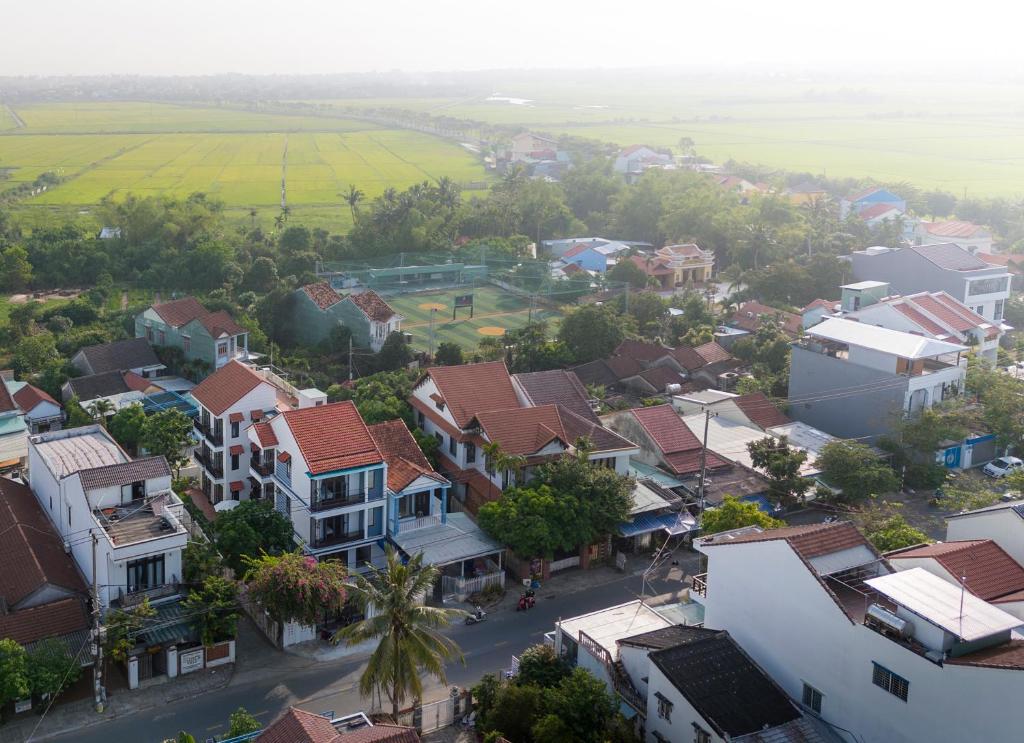 Khu vực xung quanh gần nhà khách