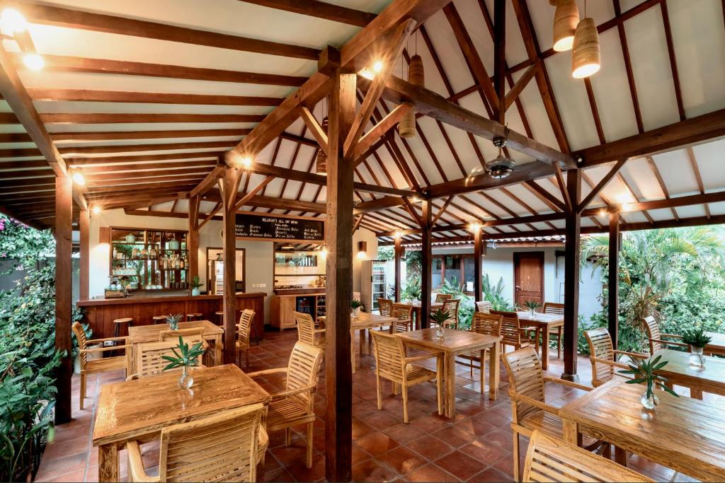 Restaurace v ubytování Belukar Villas