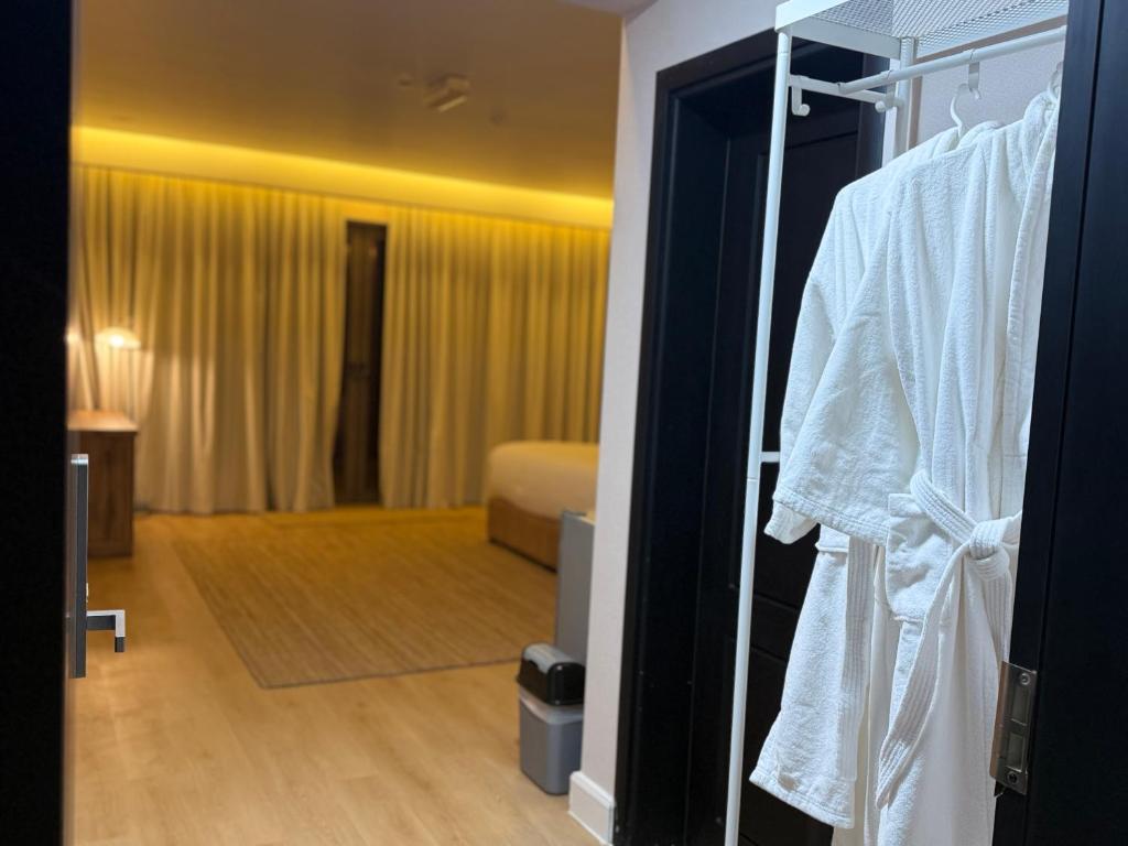 Postel nebo postele na pokoji v ubytování Wadina resort Wadi Bani Khalid