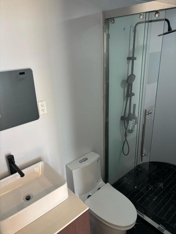 Koupelna v ubytování LUA Capsule Rooms