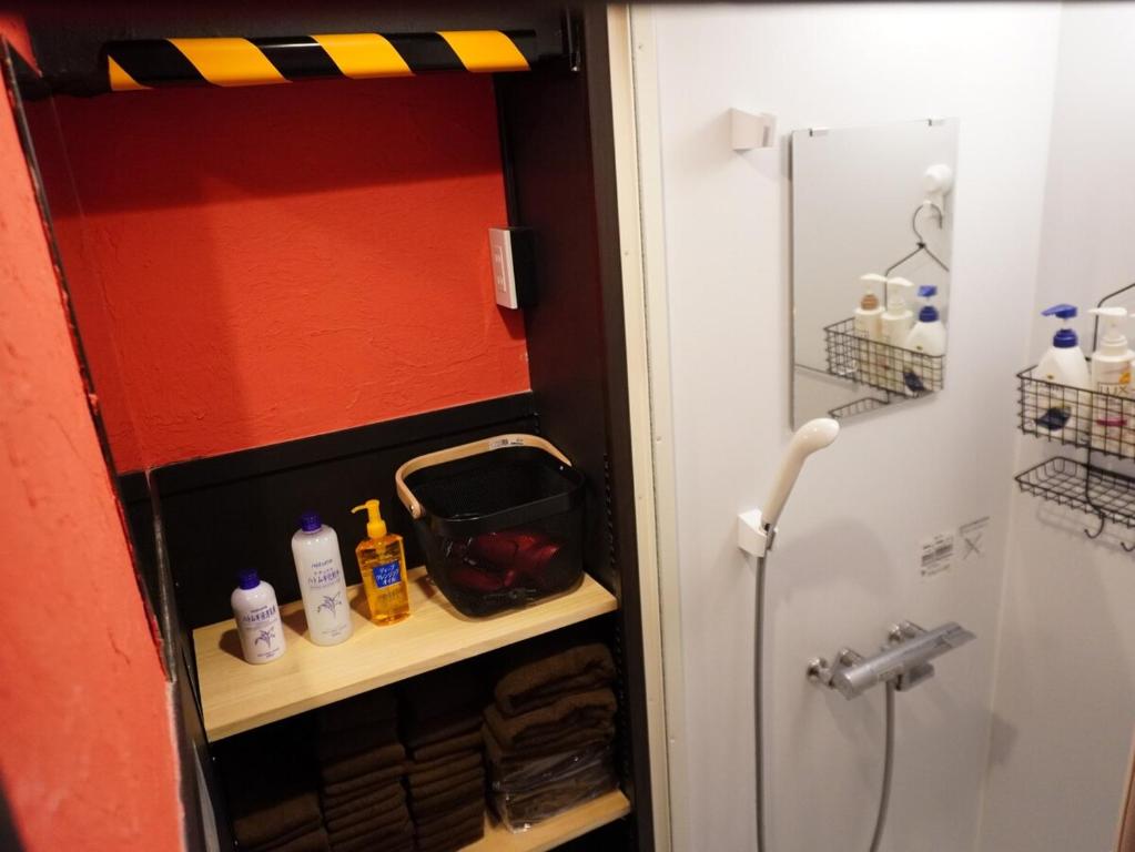 飲み放題カラオケお菓子食べ放題付元飲食店のエンターテイメント物件大人数可天神駅徒歩5分にあるバスルーム