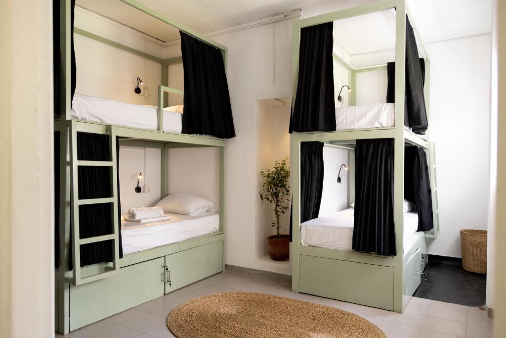 Postel nebo postele na pokoji v ubytování Alma Boutique Hostel - Colombo