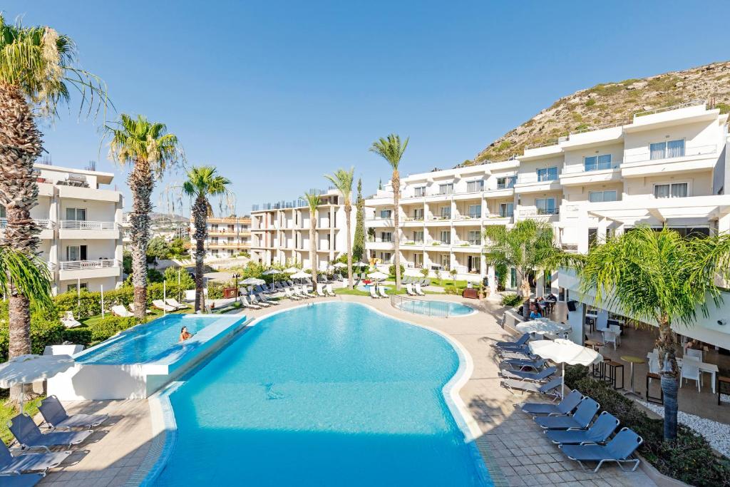 Bazén v ubytovaní Olympia Sun Hotel alebo v jeho blízkosti