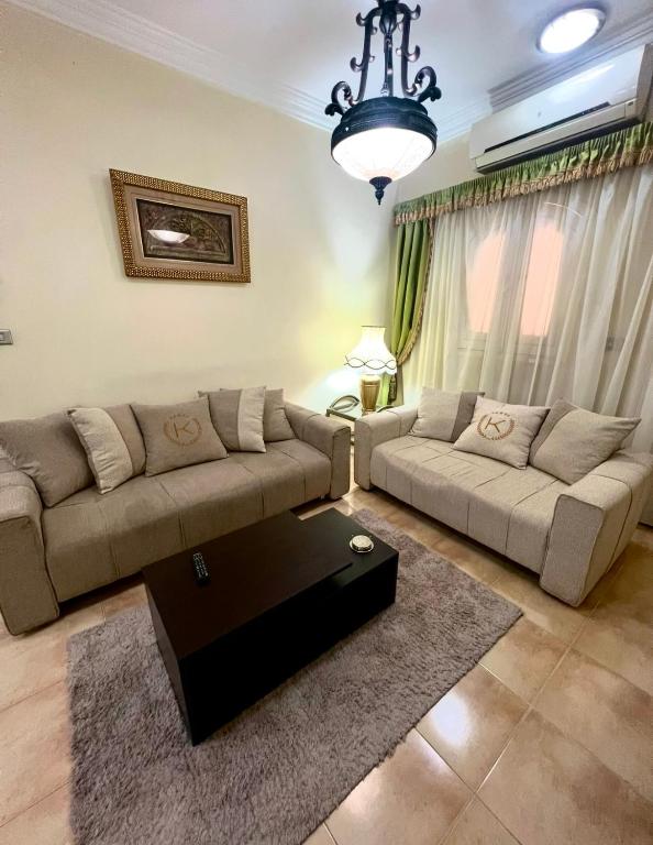 Posezení v ubytování Karnak Flats