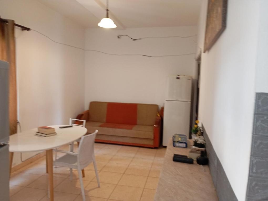 Posezení v ubytování Blue Diamond HOSTEL Him Kolli STREET BUILDING NO 4