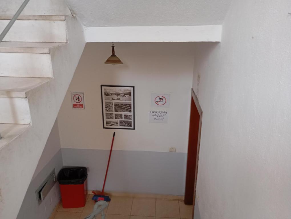 Fotografie z fotogalerie ubytování Blue Diamond HOSTEL Him Kolli STREET BUILDING NO 4 v destinaci Tirana