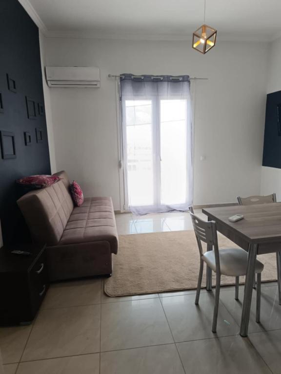 Kamenos Pyrgos Apartments 2