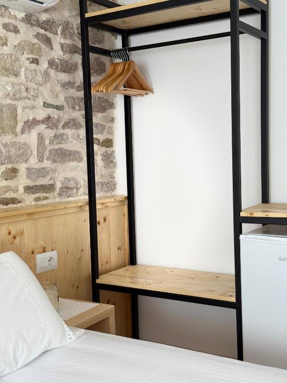 Postel nebo postele na pokoji v ubytování Te Ajdini Guesthouse