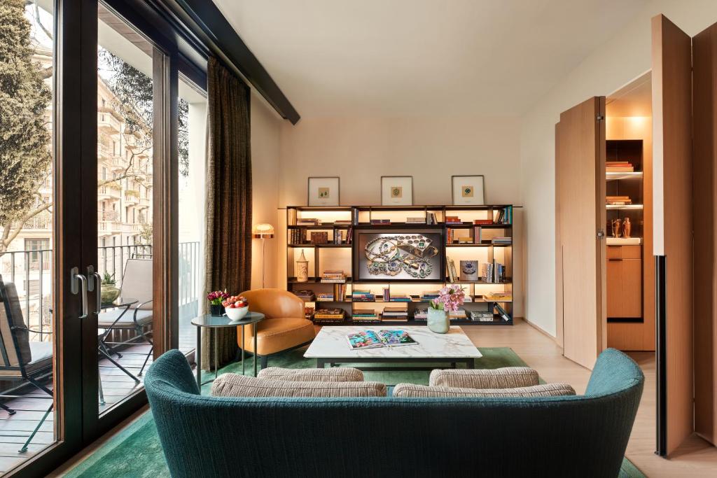 Posezení v ubytování Bvlgari Hotel Milano
