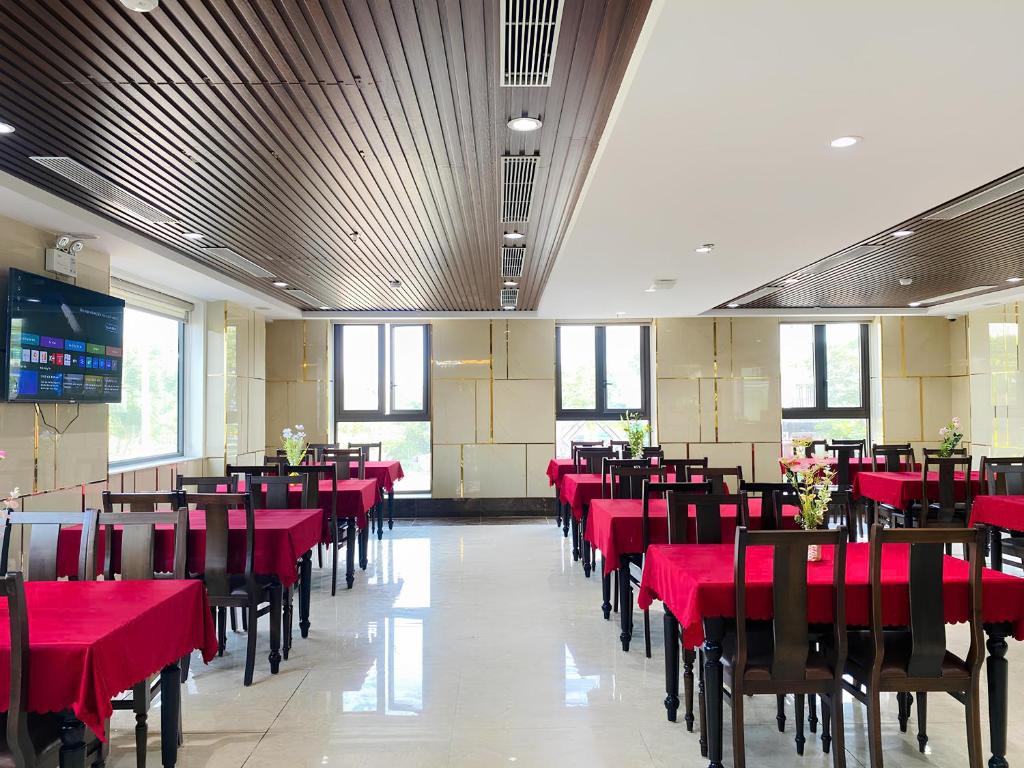 Restoran atau tempat lain untuk makan di MiAn Hotel Danang - Infinity Pool