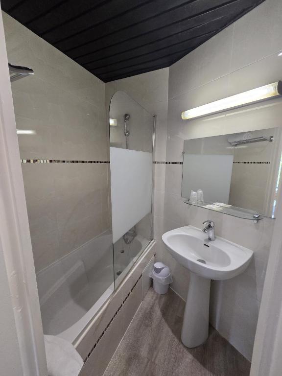 Hipotel Belgrand Edith Piaf - Resim 14