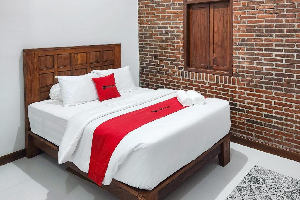 RedDoorz near Stasiun Sragen - Chambre Double Supérieure
