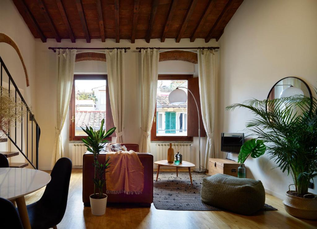 A seating area at On the Duomo - Super Chic