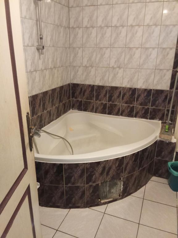 Privat Zimmer in einer Wohnung zu vermieten – photo 8