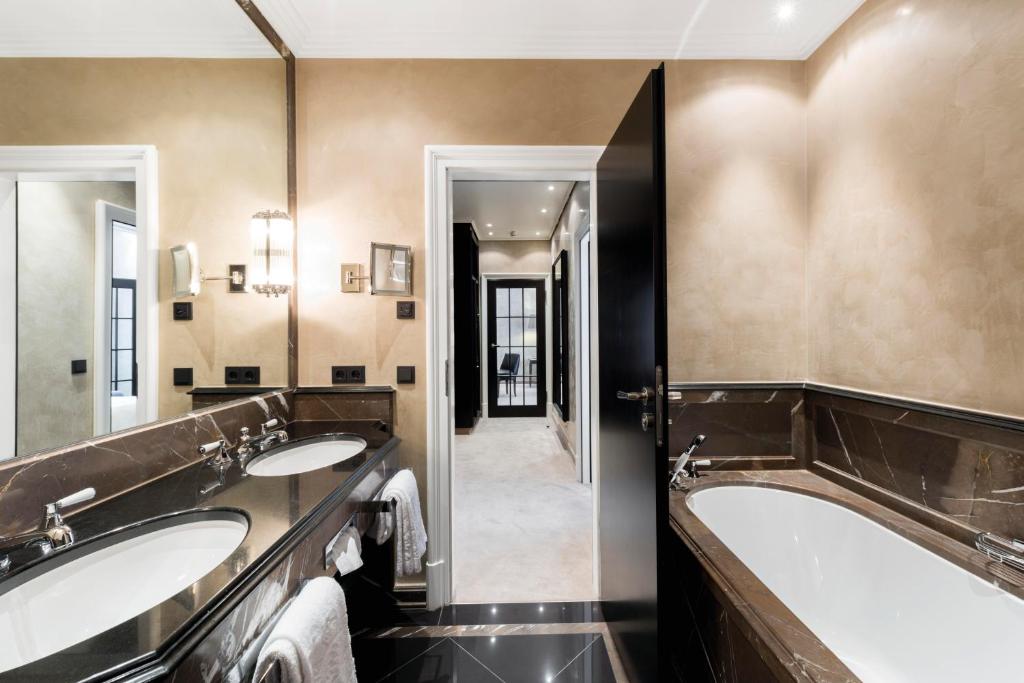 Standard Suite