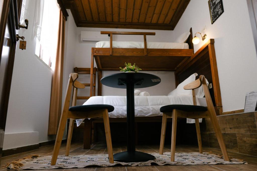 Fotografie z fotogalerie ubytování Hotel Pashai v destinaci Gjirokastër
