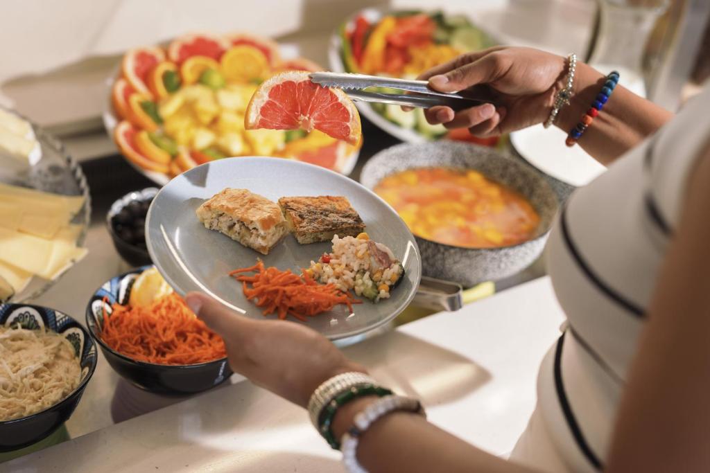 Best Western Hôtel des Orangers Cannes - Resim 14