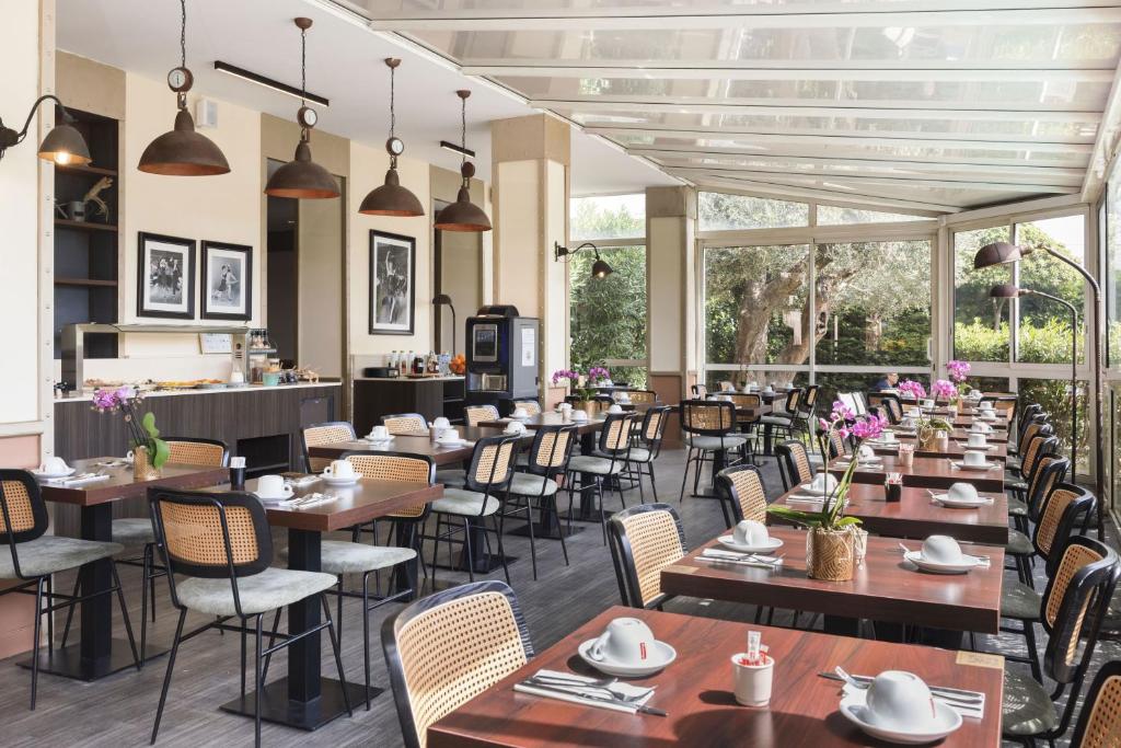 Best Western Hôtel des Orangers Cannes - Resim 13