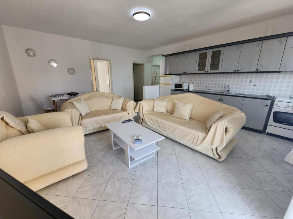 Holiday Sea View Apartment