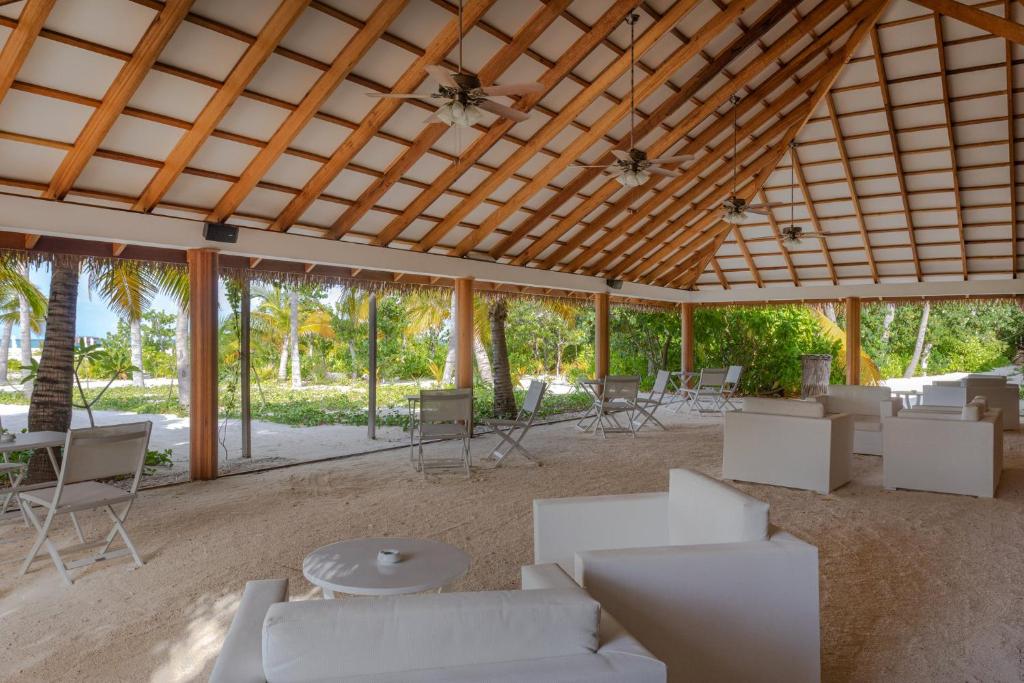 Cinnamon Velifushi Maldives - Complimentary Seaplane or Speedboat Return for 2 pax on 7 nights or more stays valid to 31 Oct 2026 & up to 2 kids stay free photo
