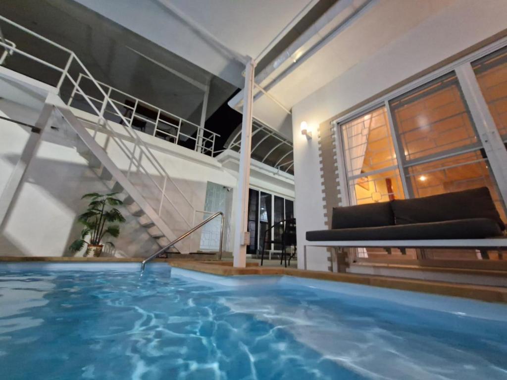 Bazén v ubytování Superb 3 Bed Pool Villa nebo v jeho okolí