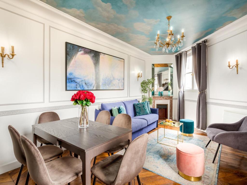 Merveil Luxury Suite Royale II - Saint Honore view