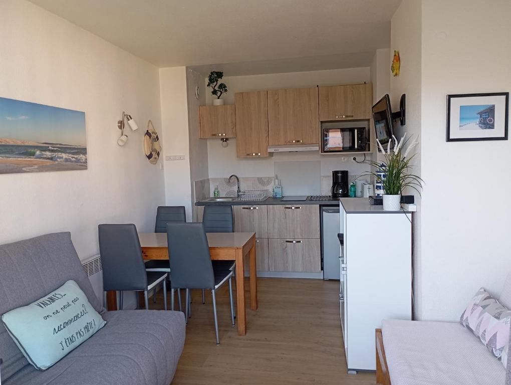 Photo de la galerie de l'établissement A tribord, T2 Hourtin Port, à Hourtin