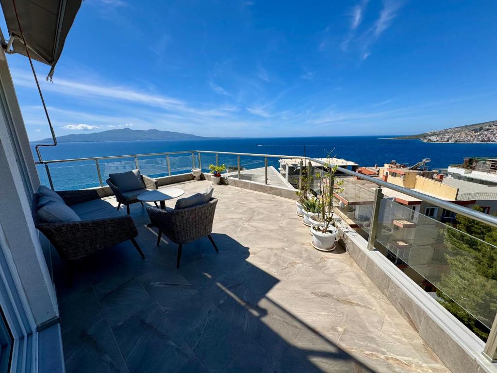Penthouse Paulina