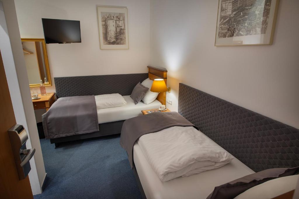 Prague Season Three Stars - Resim 13