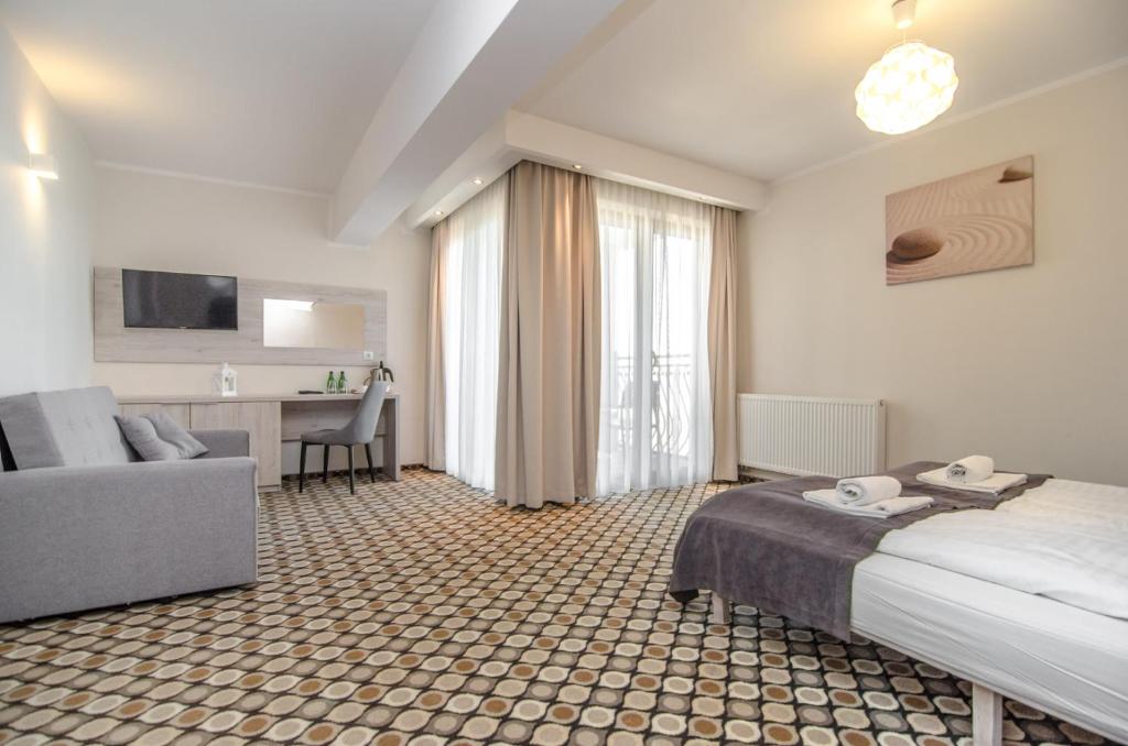 Marina Mielno z widokiem na jezioro - 3