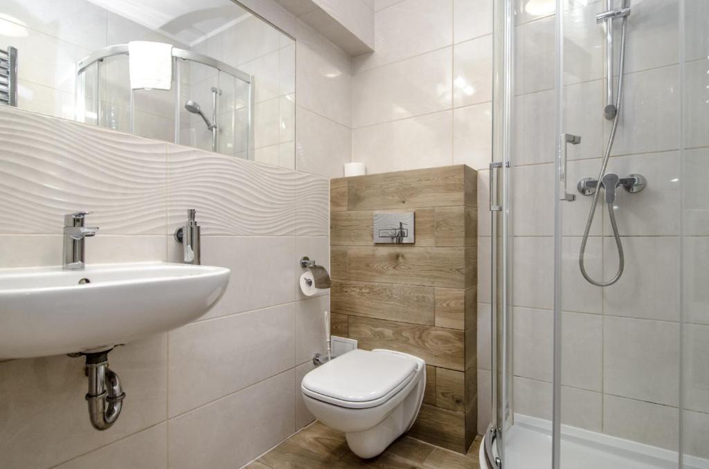 Marina Mielno z widokiem na jezioro - 14