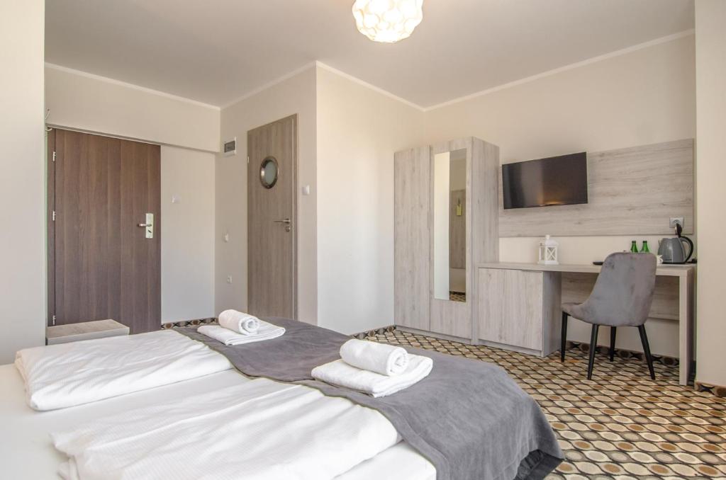 Marina Mielno z widokiem na jezioro - 12