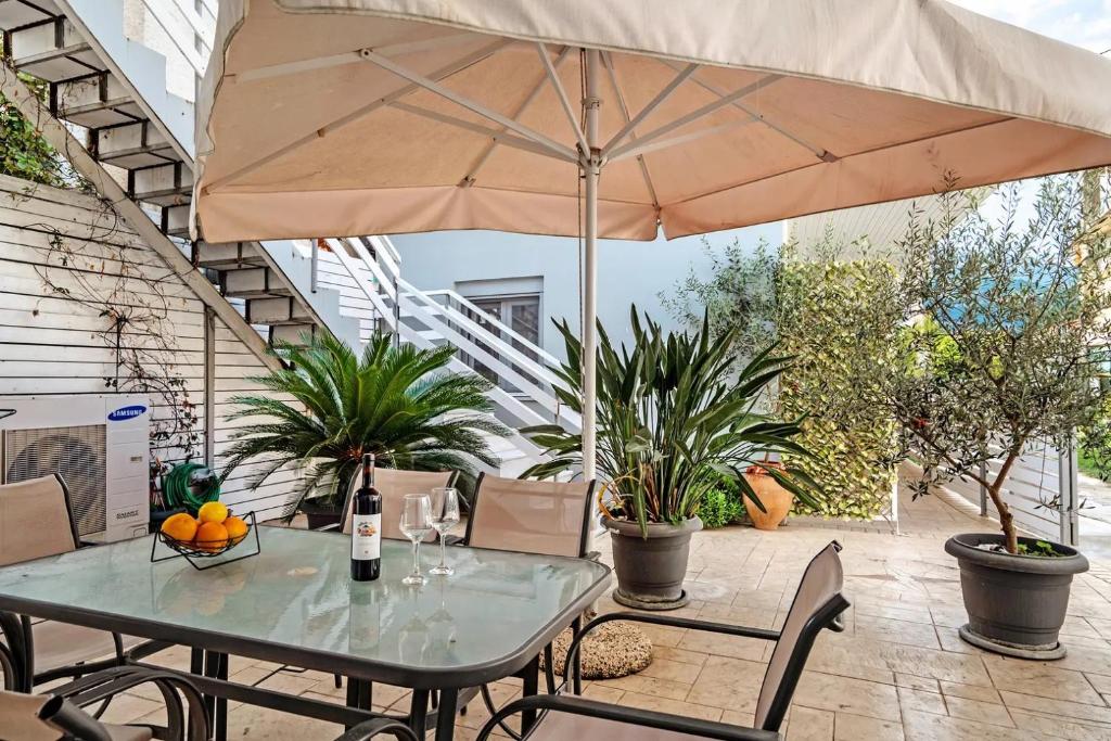 Papatsas Center Houses - 10