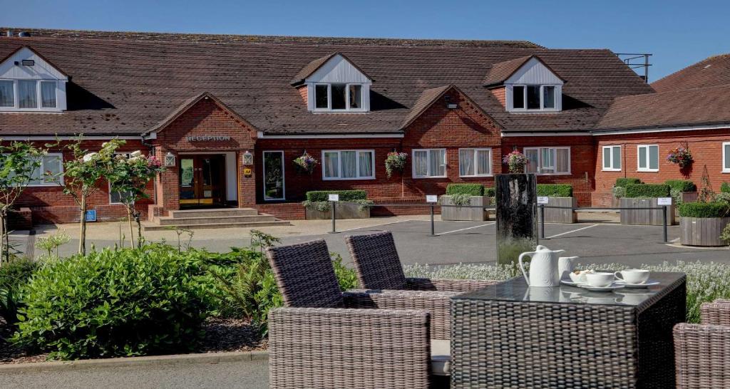 Windmill Village Hotel, Golf Club & Spa, BW Signature Collection - Resim 14