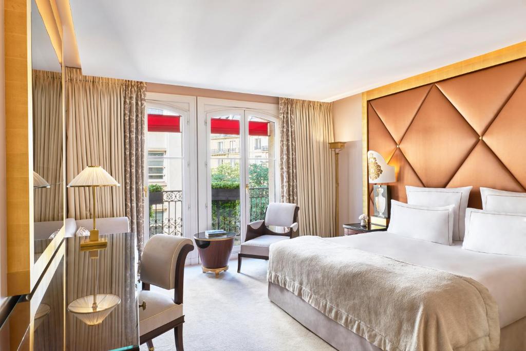 Hôtel Barrière Fouquet's Paris - Resim 3