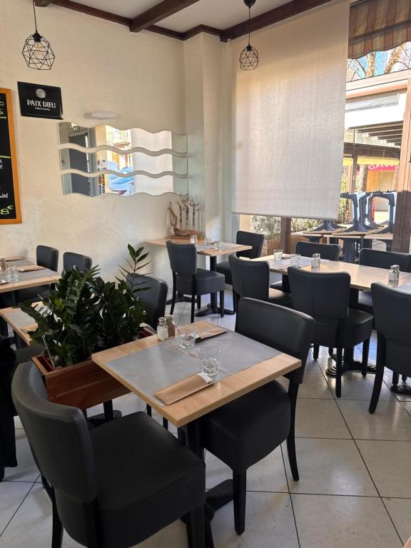 Restaurace v ubytování Le Chemin Neuf