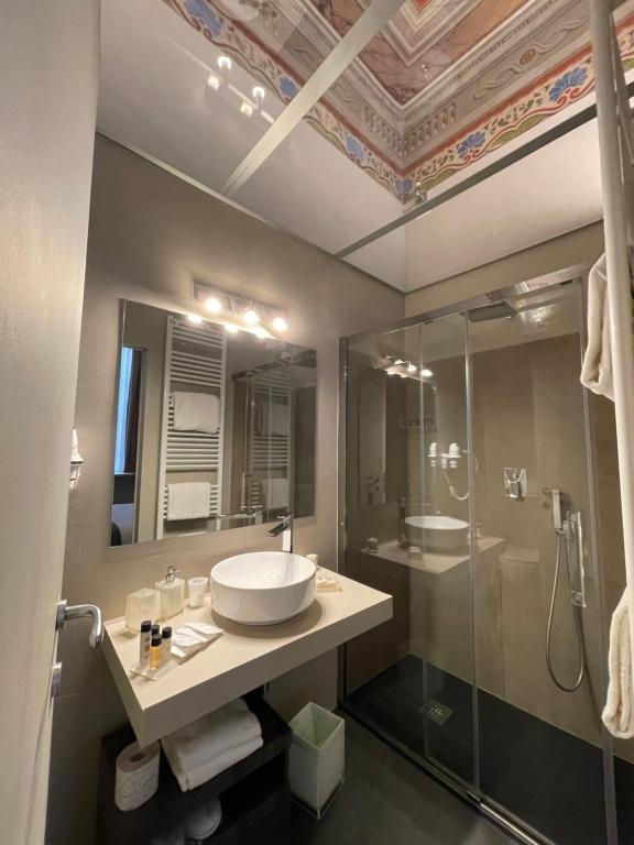 LUCUS Exclusive Bed and Breakfast - 4