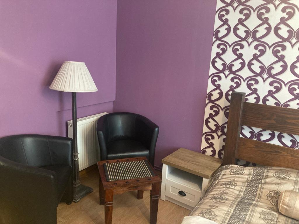 Posedenie v ubytovaní Leonia- Apartamenty i Pokoje Gościnne