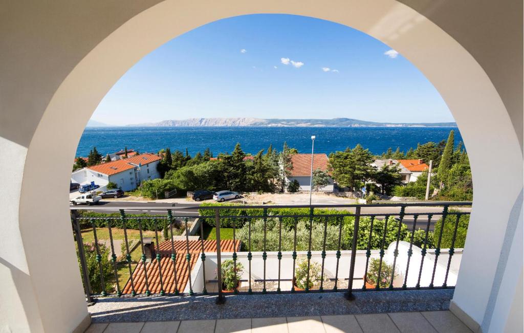 Lovely Apartment In Novi Vinodolski With Wifi