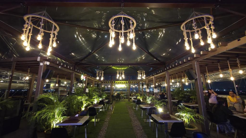 Restaurace v ubytování Morvee Hotels Durgapur